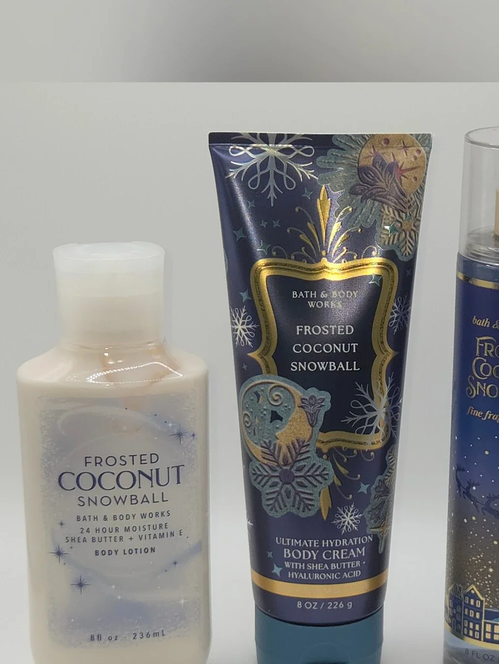 Bath & Body Works Frosted Coconut Snowball Set